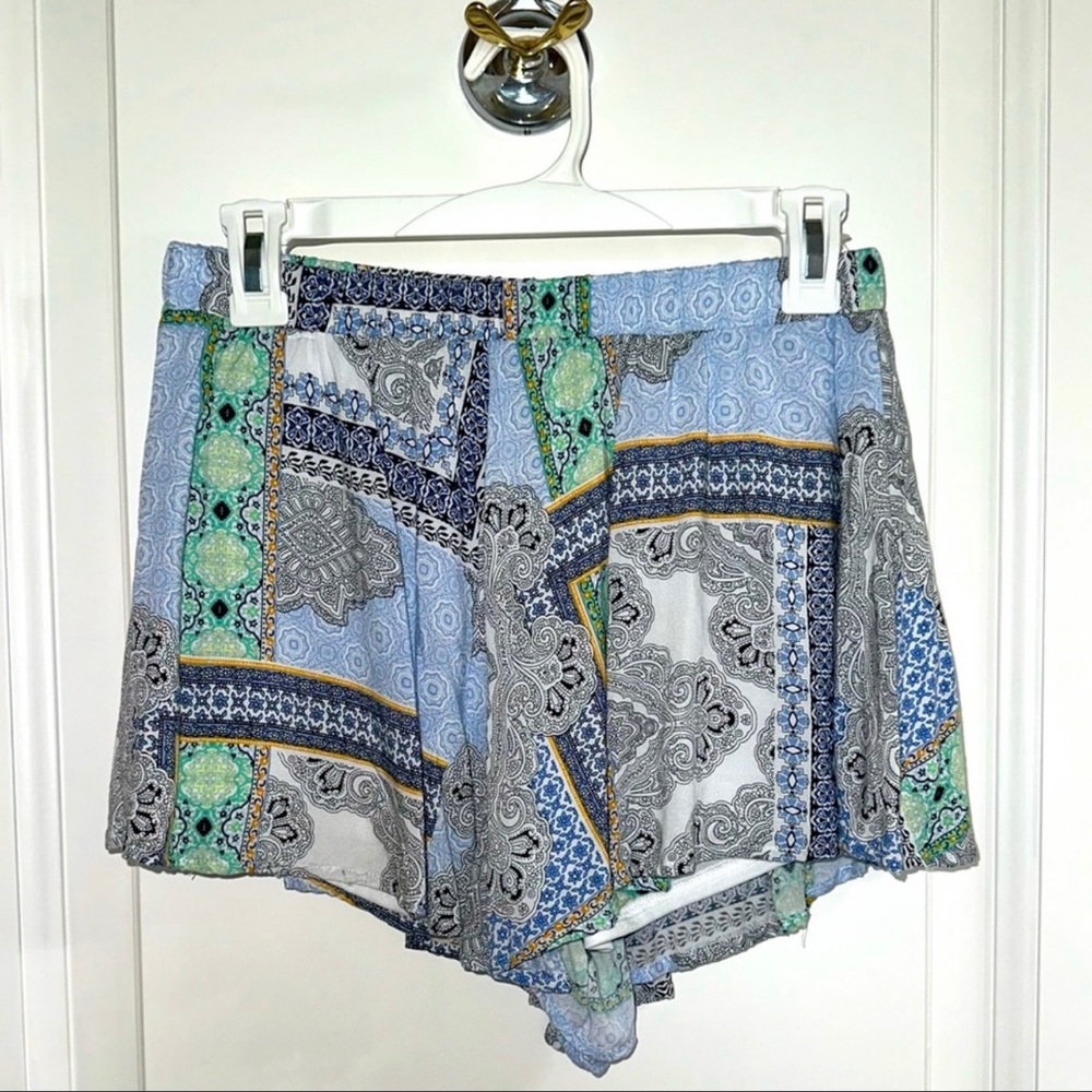 Altar’d state matching set, boho, shorts and top, size small - Picture 5 of 7